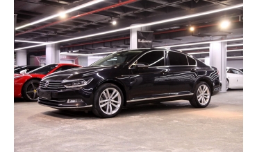VW Passat